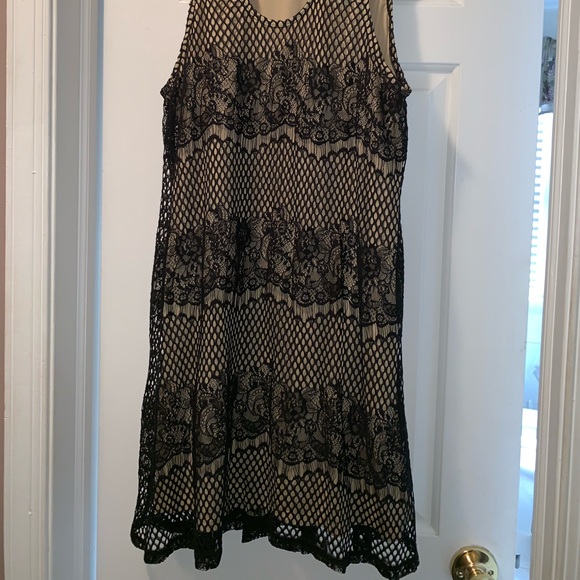 Xhilaration black lace dress 🌹 xl - Picture 3 of 7
